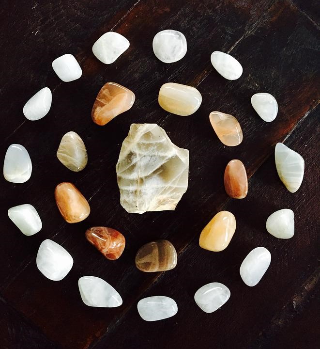 Jacqueline kristallen uitleg maansteen